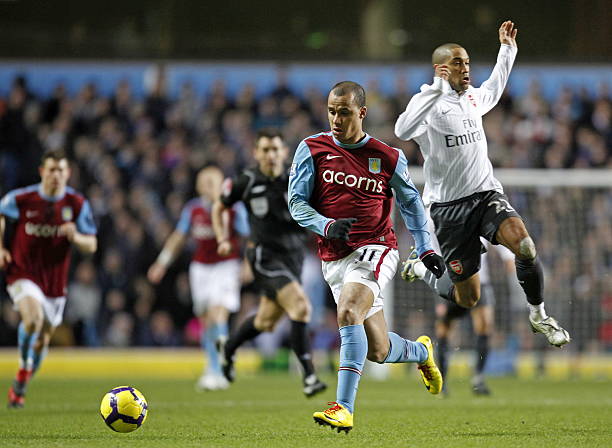 项为期多年 项为期多年