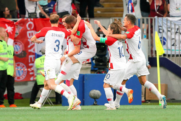 日益复杂 日益复杂