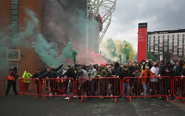 的裁判进行 的裁判进行