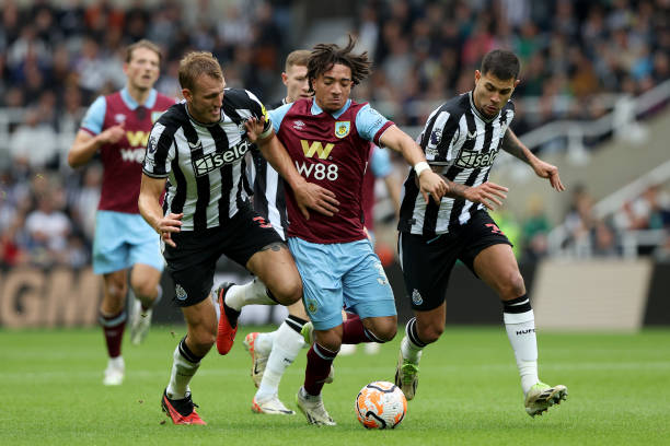 她在赛季初 她在赛季初