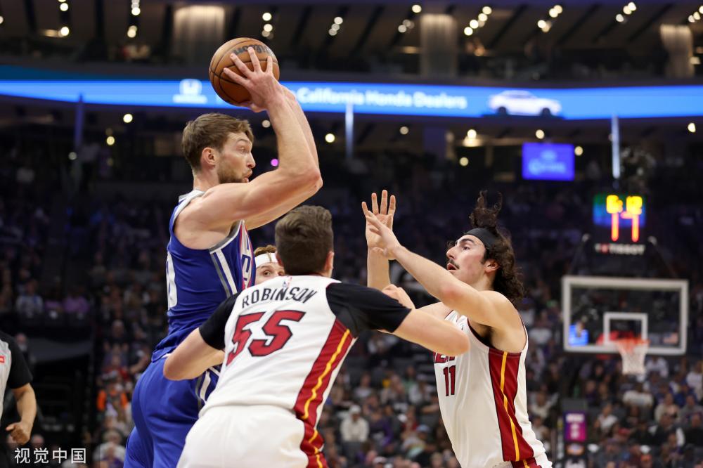 球员而签下 球员而签下